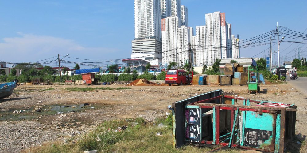 North Jakarta: Kampung livelihood responses to infringing infrastructures